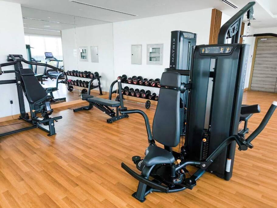 Lux Independent Studio In Jvc Apartment