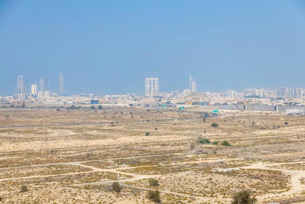Lux Independent Studio In Jvc * Dubai